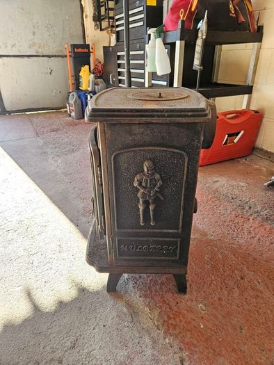 Mulberry Stove