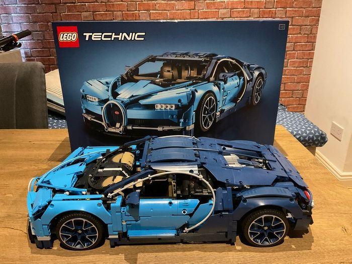 LEGO Technic 42083 Bugatti Chiron