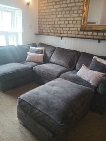 Corner suite