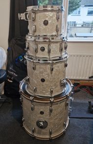Grestch Renown drumkit (4 piece) with hardcases