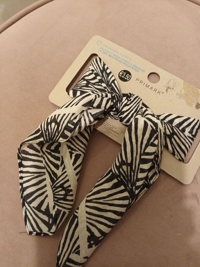 Primark shirt scarf