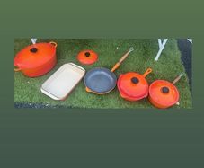 Kitchen pots and pans