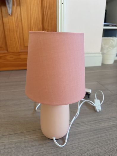 Table lamp