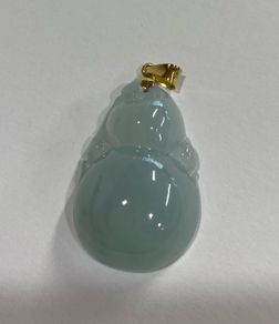 Jade pendent with 18k gold