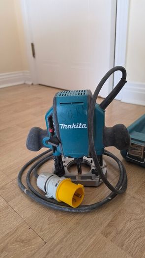 Makita RP0900 Plunge Router