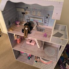 doll house