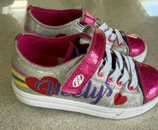 heelys
