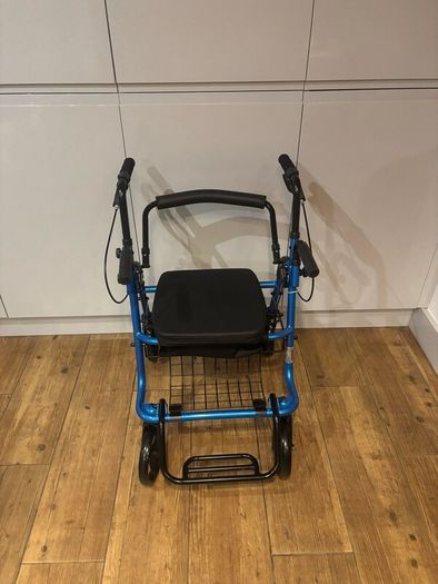 Walking frame/aid