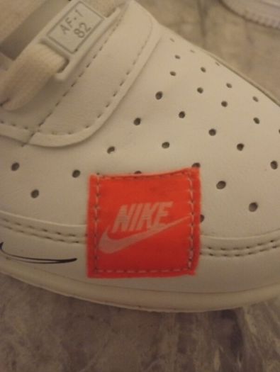 Nike Air Force 1 82s Trainers