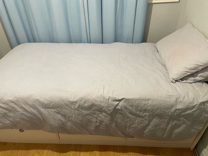 Single 3 foot bed
