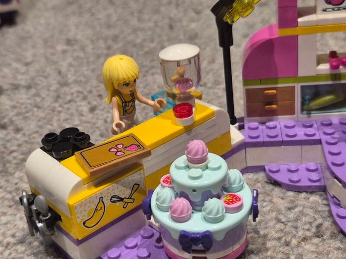 Lego Friends 41393 Baking Competition