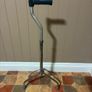 Tripod walking stick Image 4