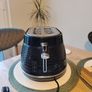 Black toaster Image 3