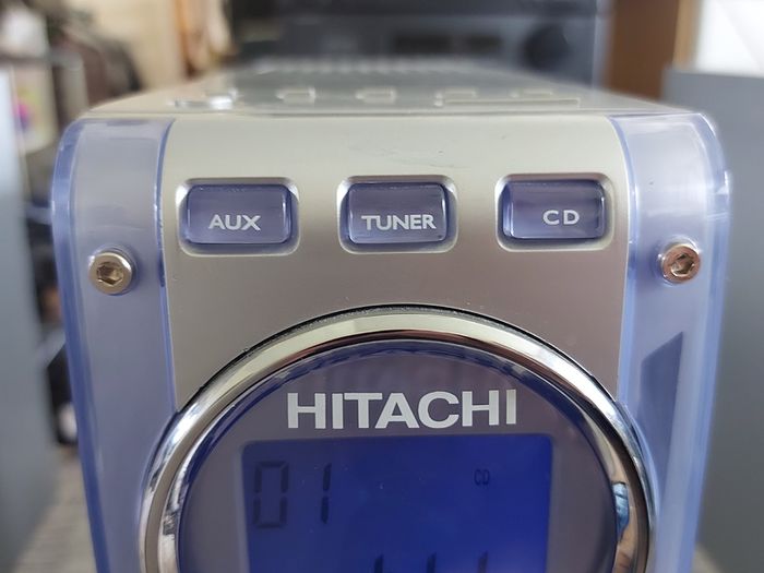 HITACHI Music System, Model AX-M67, & 2 Hitachi 4 Ohm Speakers, Radio, CD and AUX, in very good condition