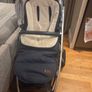 Uppababy Vista Travel System with Cybex Babyseat & Base Image 5