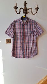 Short sleeve shirt