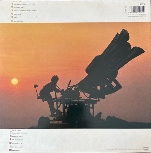 Kate Bush - The Whole Story. Greatest hits compilation. German 1st pressing in gatefold sleeve. With a promo and a hype sticker on the front. Exceptionally good condition. Bargain!