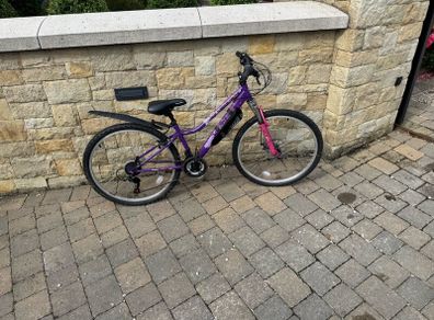 3 childrens bikes