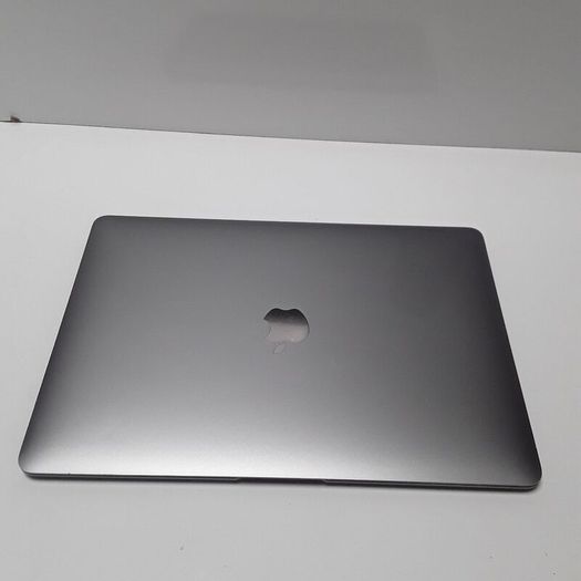 Apple MacBook Air A2337 (2020) | Apple M1 Chip | 16GB RAM | 256GB SSD | Space Grey