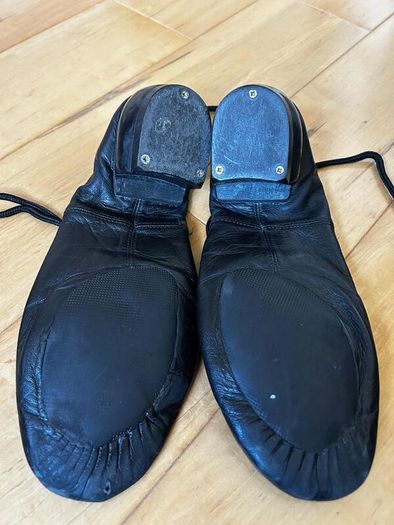 Boy/Adult reel irish dancing shoes  size 6