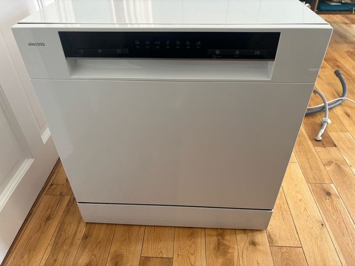 ElectriQ XL Mini Table Top Dishwasher White