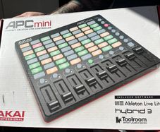apc mini compact live controller