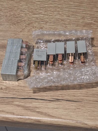 Hyundai/Kia 5 pin relays