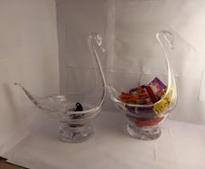 glass swans hand made and blown clear wedding gift present display decor shop art deco  Countertop hotel reception key holder  sweets  holder  Centre piece  figurine
