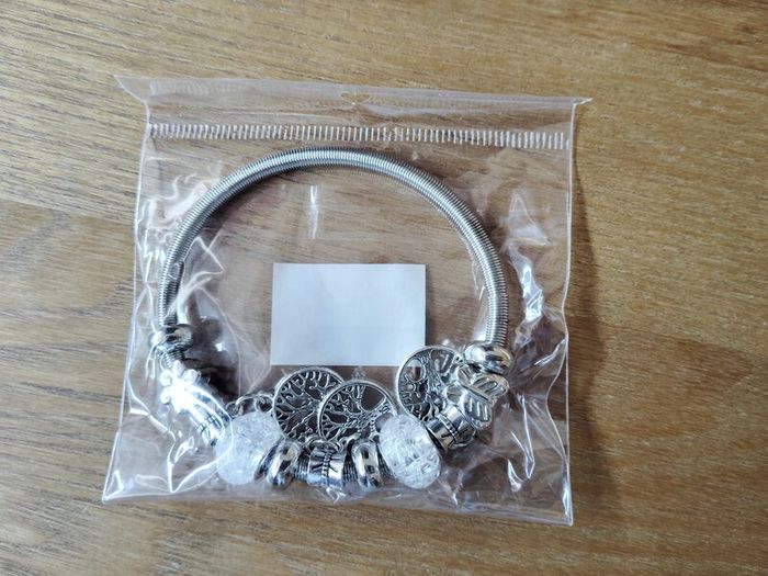 Bracelet with charms - New