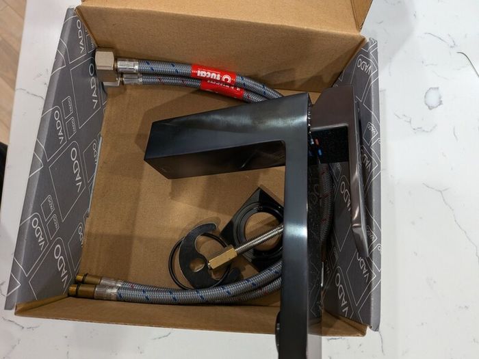VADO Slim Mono Basin Mixer Tap