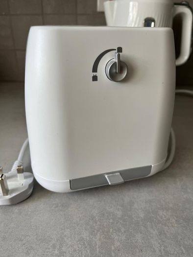 White Toaster and Kettle Set