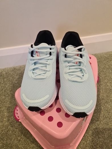 Ladies Nike Comfort size 6 BN