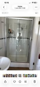 Image Glass Shower door