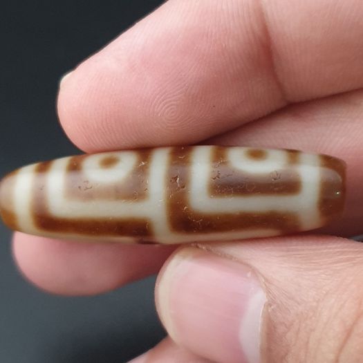 Antique 4 Eyes Himalayan Tibetan Agate Dzi Bead Amulet