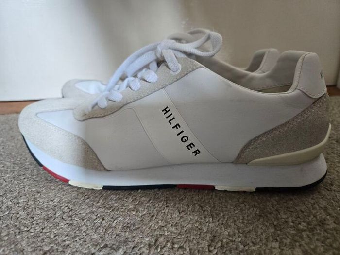 Tommy Hilfiger shoes size 8