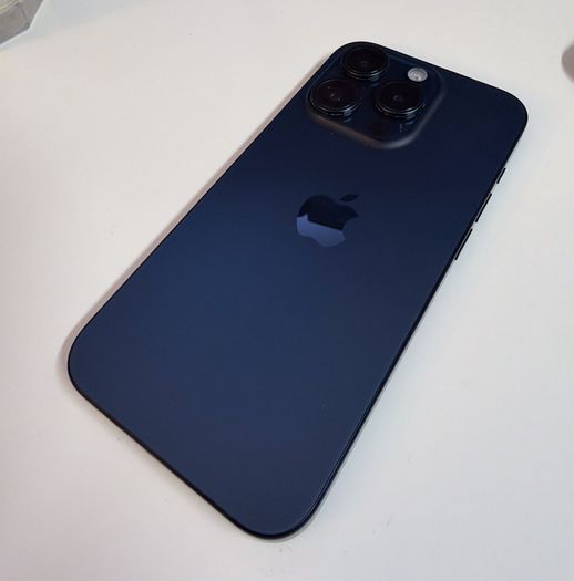 Apple iPhone 15 Pro 128GB Blue Titanium - Dual-SIM - Unlocked - MINT, in box