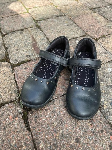 Clarks girls school shoes size UK9