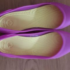 Summer Purple Court Crocs (Size:4)