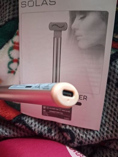 LED eye massager