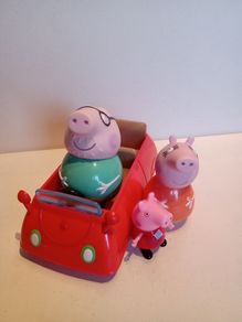 Peppa Pig Car and Figures 2003