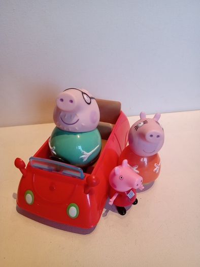 Peppa Pig Car and Figures 2003
