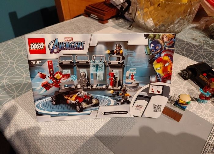 Lego Marvel 76167 Iron Man's Armoury