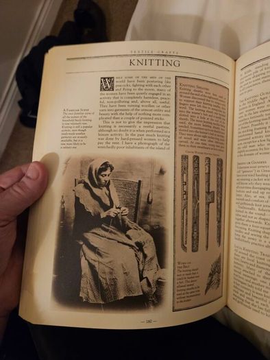 Forgotten Household Crafts. The National Trust Book Of. By Jomn Seymour. Beautiful Illustrated Large Volume Hardbacks With Dustjackets In Good Condition. See Photos For Same.
