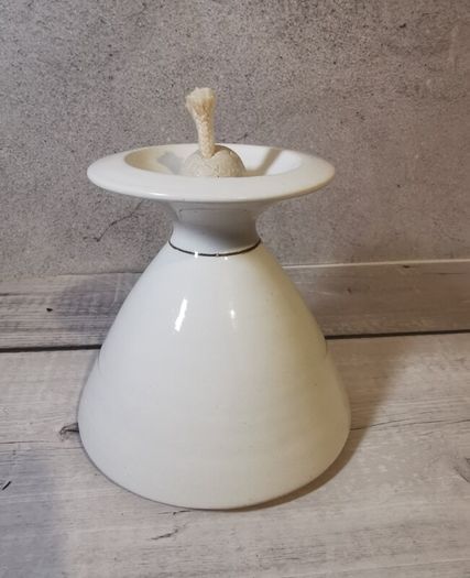Louis Mulcahy Oil Lamp White Floral Hand Made Painted Irish Pottery With Wick