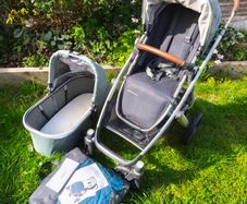 Uppababy Vista 2 Travel System + Ganoosh