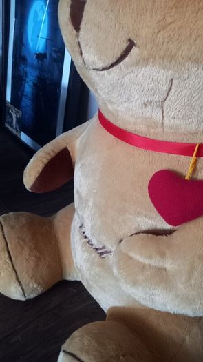 Limited Edition XL Lindt Love Bear