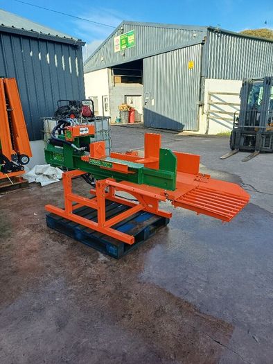 25 Ton Tractor Log Splitter
