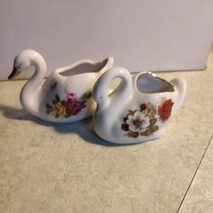 Set of Two Pretty Vintage Style Floral Decorative Bone China Swan Ornaments