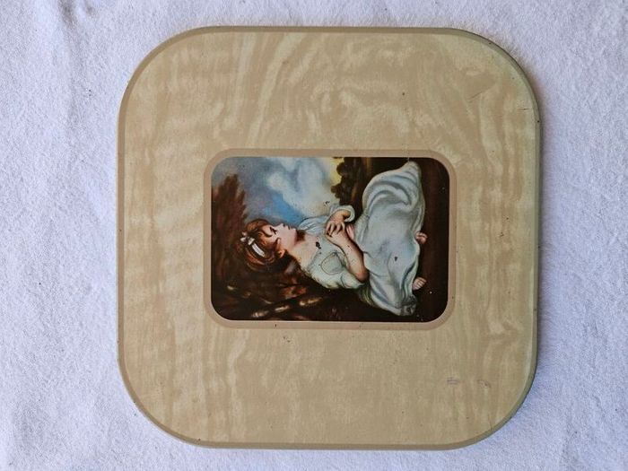 Vintage place mats with victorian images