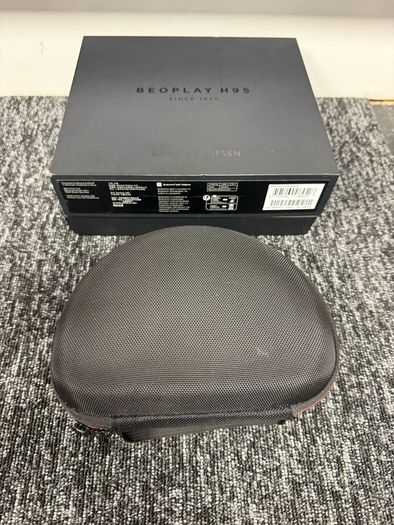 bang and olufsen beoplay h95